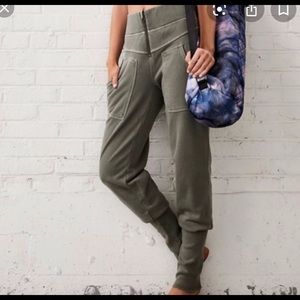 FREE PEOPLE SWEATPANTS